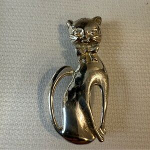Vintage Sterling Silver Cat with Bow Tie Brooch.